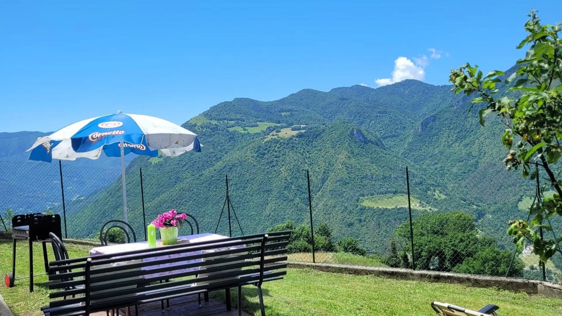 Holiday home Il Balcone Sulle Valli Mountain Lake Iseo Hospitality Bossico